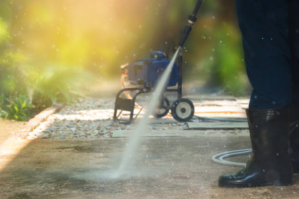 Best Driveway Pressure Washing  in Crossett, AR